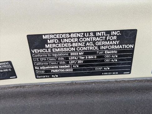 Used 2023 Mercedes-Benz EQS 450+ 4MATIC SUV image 28