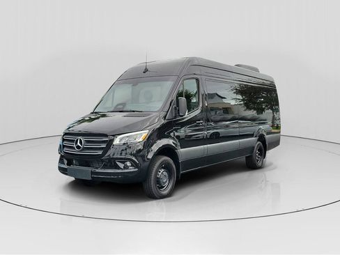 New 2025 Mercedes-Benz Sprinter 3500 image 3