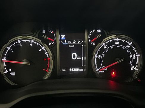 Used 2021 Toyota 4Runner TRD Off-Road Premium w/ Moonroof Package AWD/4WD image 21