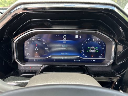 Used 2023 Chevrolet Silverado 1500 LTZ w/ Technology Package RWD image 33