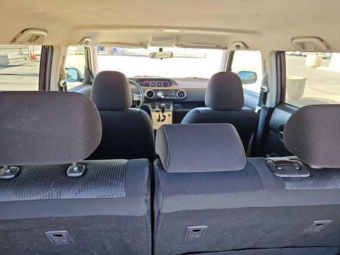 Used 2011 Scion xB image 16
