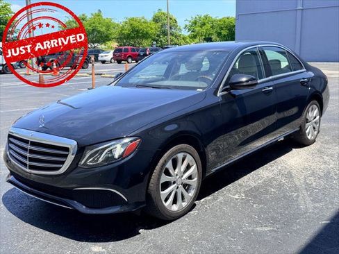 Used 2017 Mercedes-Benz E 300 image 2