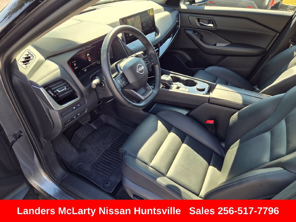 Used 2025 Nissan Rogue SL w/ SL Premium Package AWD/4WD image 17