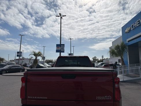 Used 2024 Chevrolet Silverado 3500 High Country w/ High Country Premium Package image 6