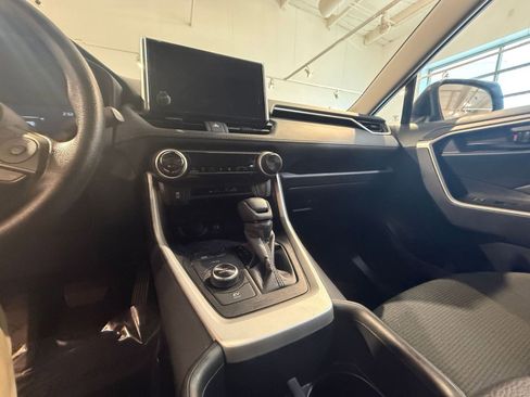 Used 2025 Toyota RAV4 LE image 40