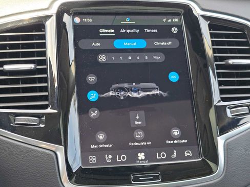 Certified 2023 Volvo XC90 B6 Ultimate w/ Lounge Package AWD/4WD image 29