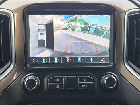 Used 2019 Chevrolet Silverado 1500 High Country w/ Technology Package image 18