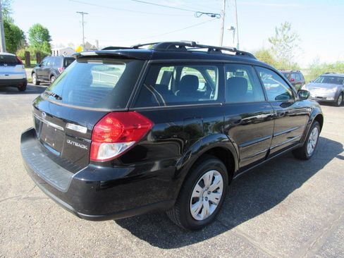 Used 2009 Subaru Outback 2.5i AWD/4WD image 21