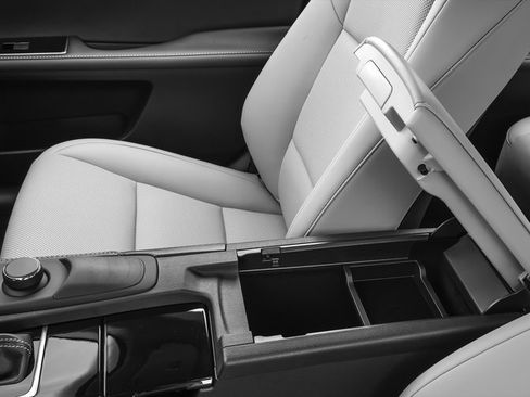 Used 2016 Lexus ES 300h w/ Luxury Package w/Wood Trim image 15