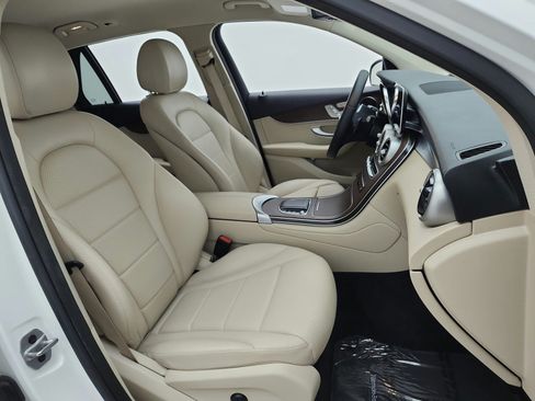 Certified 2022 Mercedes-Benz GLC 300 image 18