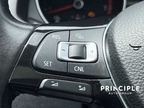 Used 2019 Volkswagen Passat 2.0T Wolfsburg w/ Wheels & Sunroof Package FWD image 19