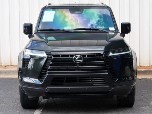 Used 2024 Lexus GX 550 w/ Cold Area Package AWD/4WD image 51