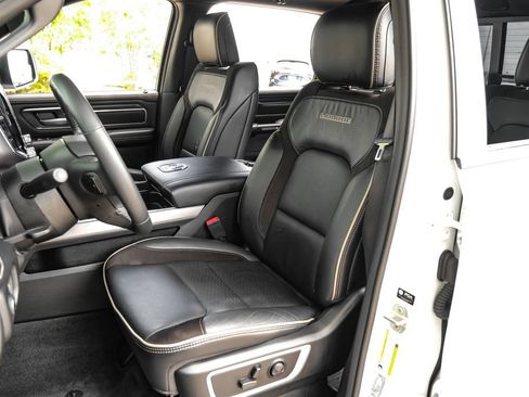 Used 2023 RAM 1500 Laramie AWD/4WD image 8