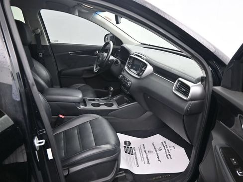 Used 2017 Kia Sorento FWD w/ LX Convenience Package image 12