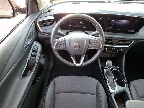Certified 2024 Buick Encore GX Preferred FWD image 12