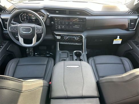 New 2026 GMC Sierra 2500 Denali w/ Denali Reserve Package image 8