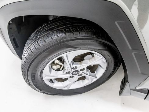 Used 2023 Hyundai Tucson SEL FWD image 11