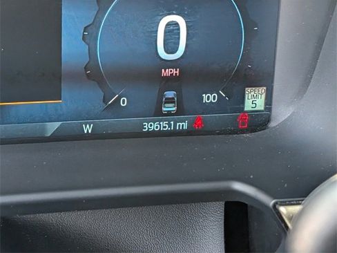 Certified 2025 Ford F450 Platinum w/ FX4 Off-Road Package image 22