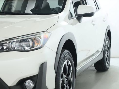 Used 2022 Subaru Crosstrek 2.0i Premium w/ Moonroof Package image 4