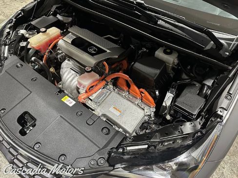 Used 2018 Lexus NX 300h AWD image 35