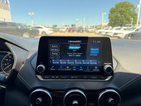 Used 2022 Nissan Sentra SV FWD image 13