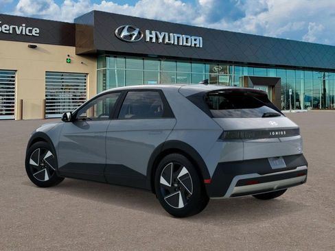 New 2026 Hyundai Ioniq 5 SEL AWD/4WD image 5