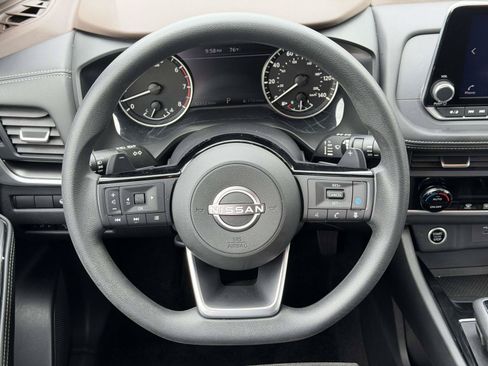 Used 2023 Nissan Rogue SV AWD/4WD image 12