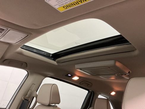 Used 2023 Honda Odyssey Elite image 23