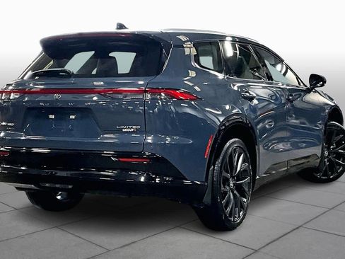 Certified 2025 Toyota Crown Signia image 12