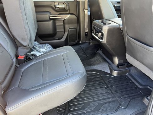 Used 2022 GMC Sierra 3500 Denali w/ Denali Ultimate Package AWD/4WD image 19