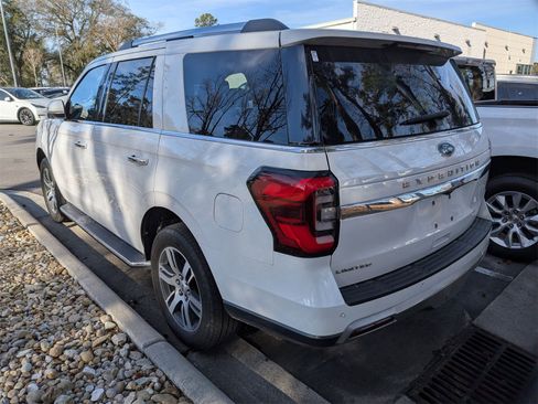 Used 2023 Ford Expedition Limited image 4
