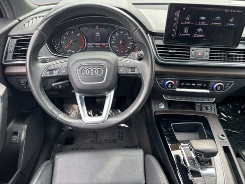 Used 2023 Audi Q5 2.0T Premium w/ Convenience Package AWD/4WD image 15