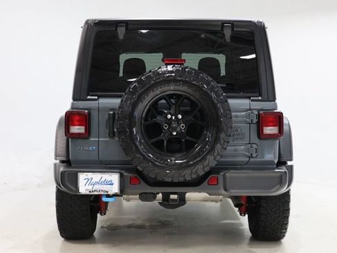 Used 2024 Jeep Wrangler Unlimited AWD/4WD image 6