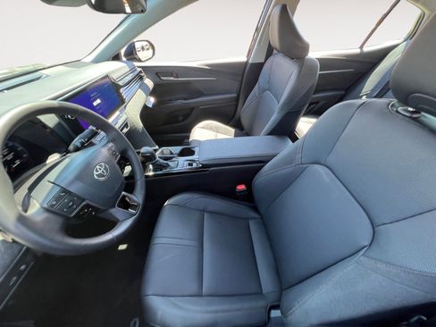 New 2026 Toyota Camry XLE image 9