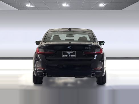 Used 2023 BMW 330i Sedan w/ Driving Assistance Package image 9