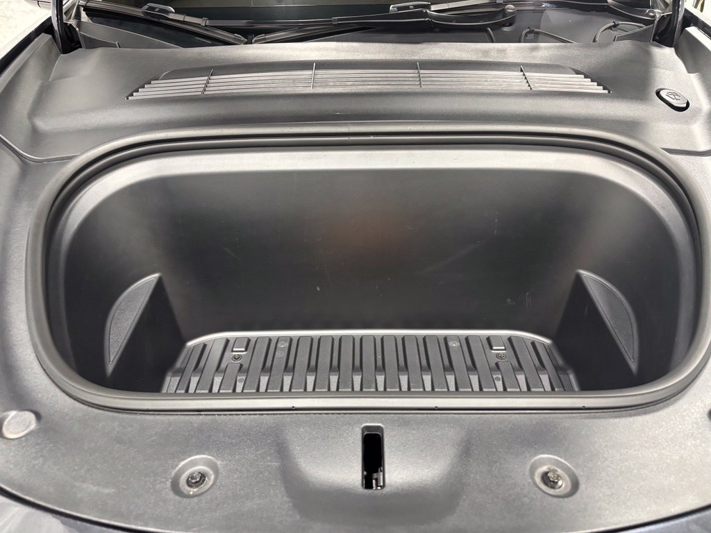 Used 2024 Tesla Model Y Long Range AWD/4WD image 62