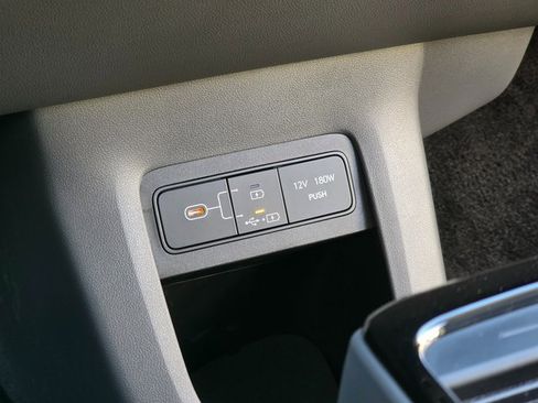 Used 2025 Hyundai Ioniq 5 SEL image 30