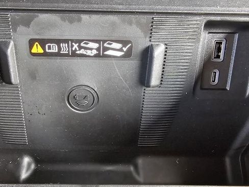 New 2025 GMC Hummer EV 2X image 16