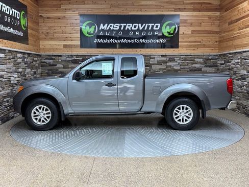 Used 2017 Nissan Frontier SV w/ SV Value Truck Package image 6