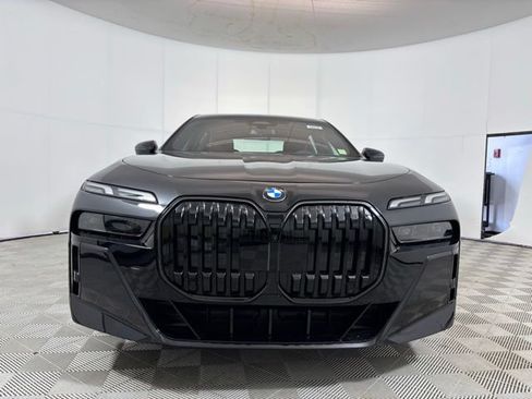 New 2026 BMW 740i xDrive w/ Premium Package AWD/4WD image 2
