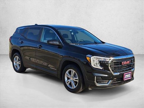 Certified 2024 GMC Terrain SLE image 3