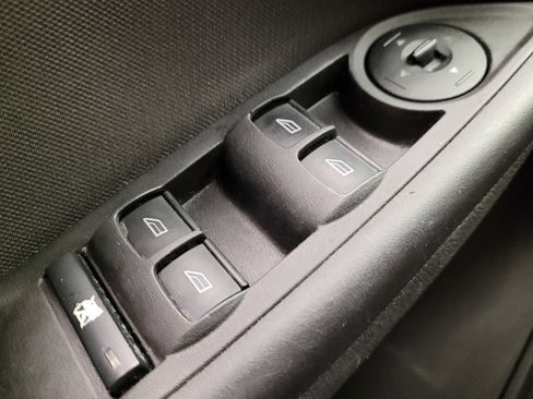 Used 2018 Ford Focus SE image 27