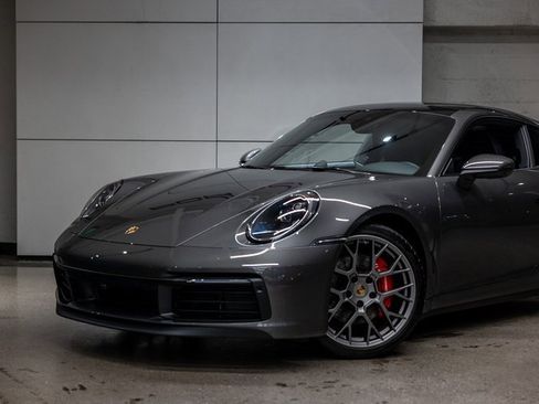 Used 2024 Porsche 911 Carrera S w/ Sport Package image 18