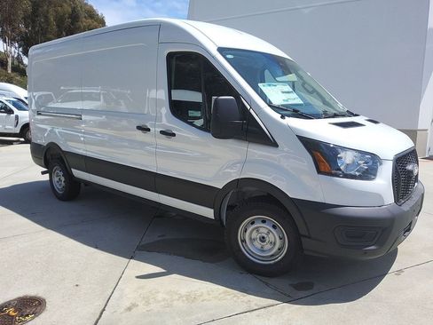 New 2026 Ford Transit 250 148 Medium Roof w/ Load Area Protection Package RWD image 20