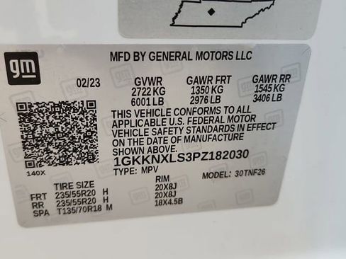 Certified 2023 GMC Acadia Denali w/ Denali Ultimate Package image 37