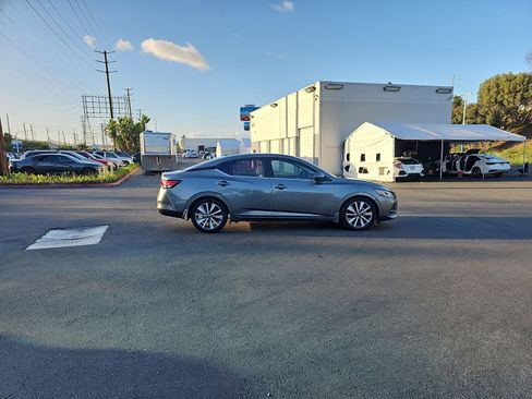 Used 2021 Nissan Sentra SV w/ SV Premium Package image 8