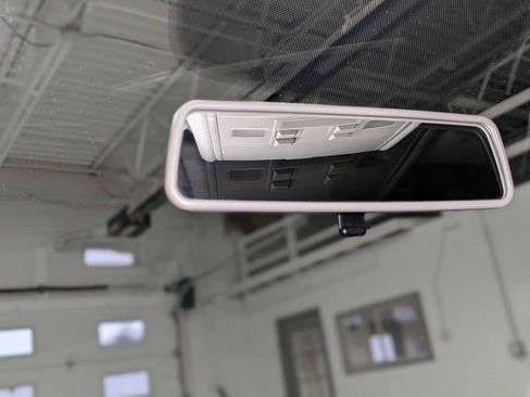 Used 2018 Volkswagen Tiguan S w/ 3rd Row Seat Package image 32