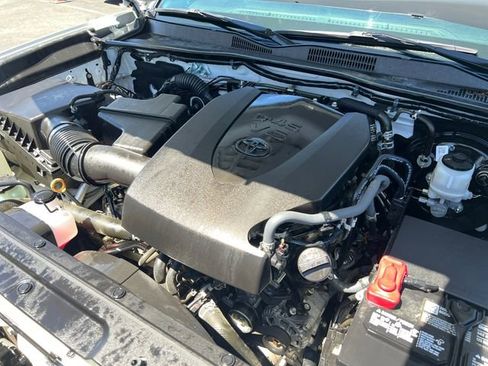 Certified 2023 Toyota Tacoma TRD Sport image 9