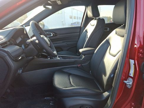 New 2026 Jeep Compass Limited AWD/4WD image 10