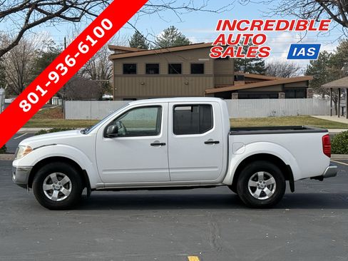 Used 2010 Nissan Frontier SE RWD image 1